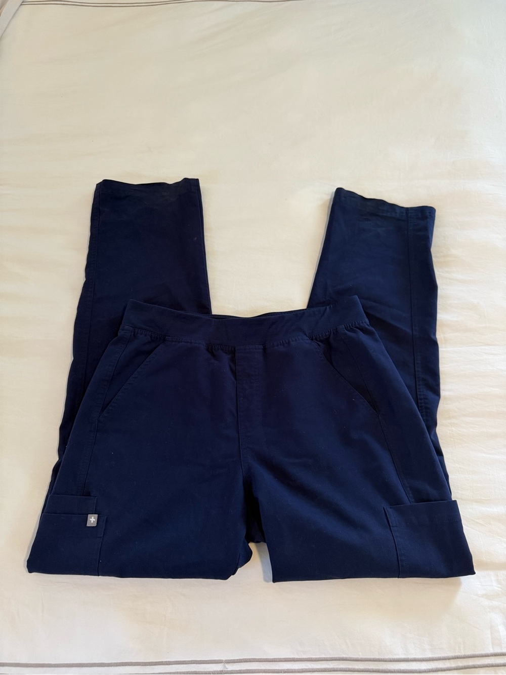FIGS Men's Axim Cargo Scrub Pants Navy Blue- Medium